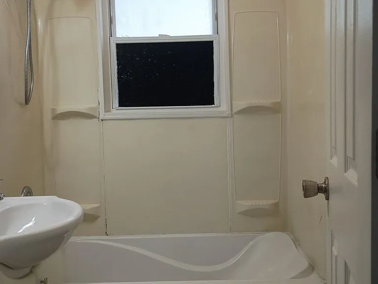 2815 & 2815 1/2 S Pershing Dr (Wynn Funds LLC) — Photo 21