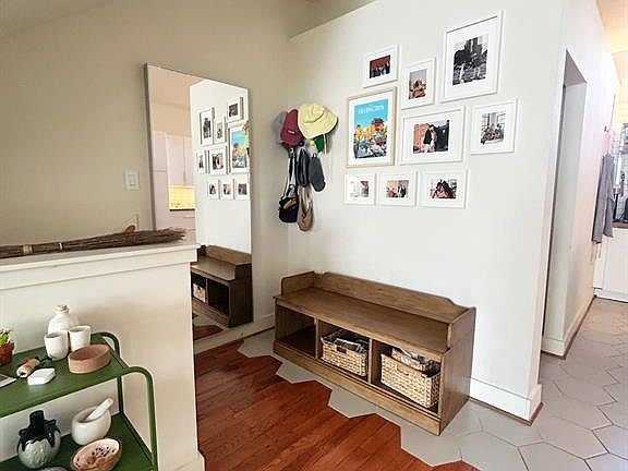 3rd image of 8715 Meadowcroft Dr Unit 802