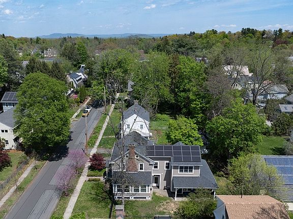5th image of 66 Maynard Rd