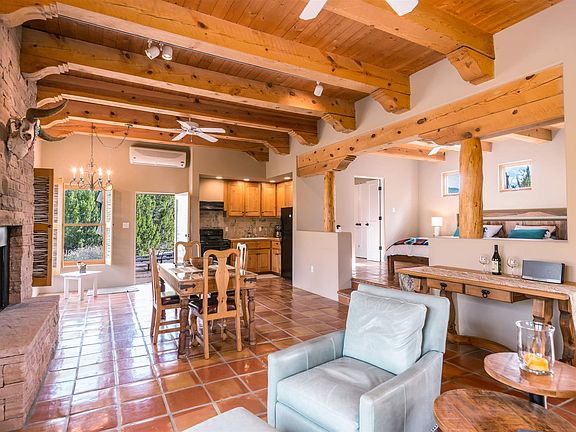 2nd image of 7 Casita Dr #4