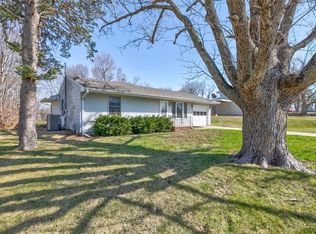 404 E 25th St S, Newton, IA 50208