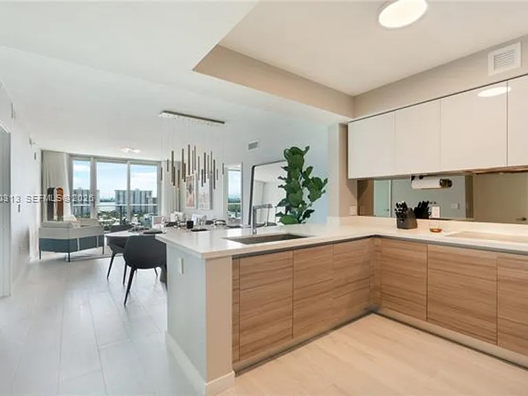 330 Sunny Isles Blvd #CU-5-1404 — Photo 12