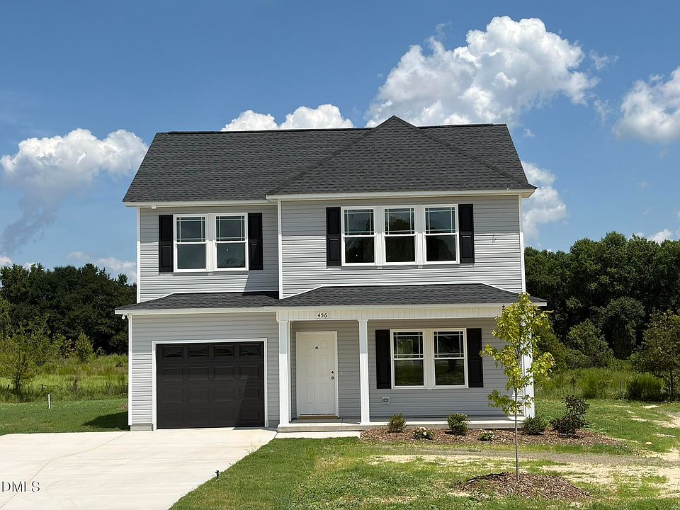 1st image of 456 Finch Ln