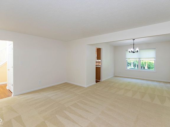 5th image of 3387 Pineleigh Way