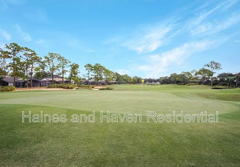 2492 Saint Augustine Blvd — Photo 31