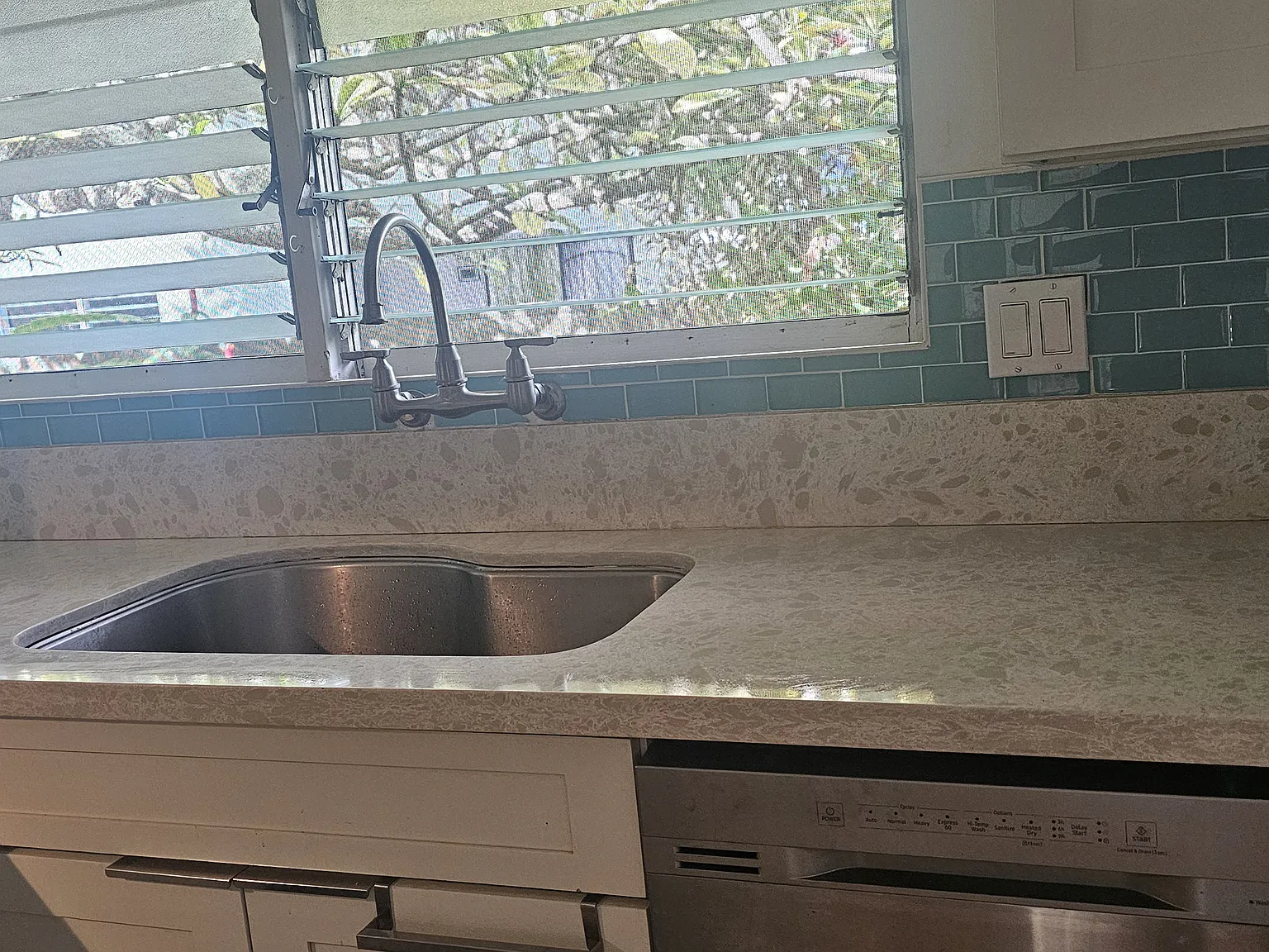 549 Kawainui St — Photo 3