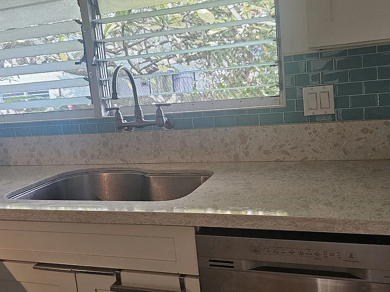 549 Kawainui St — Photo 3