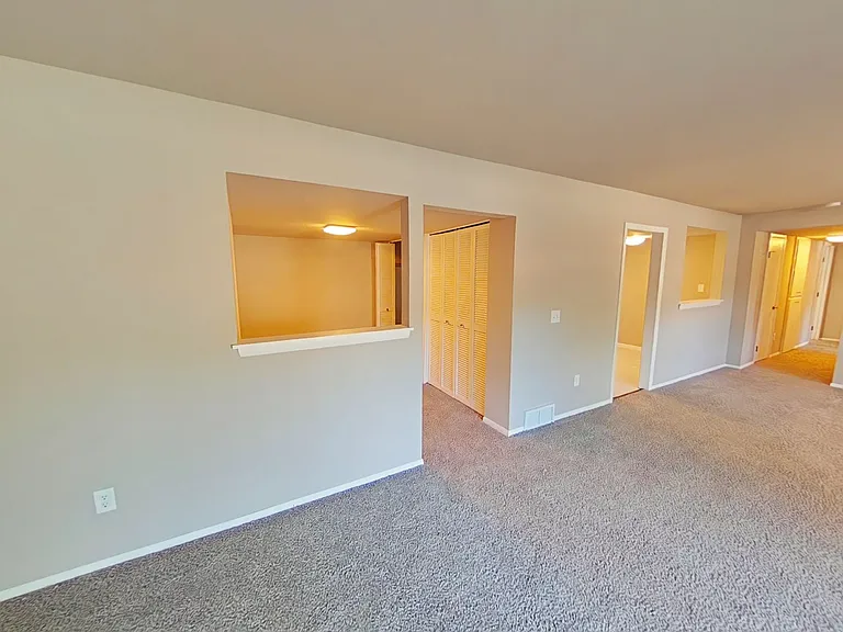 Woodland Reserve Apartments — Photo 52