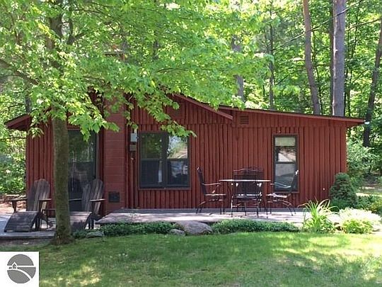 1st image of 5883 Cottage Dr #2