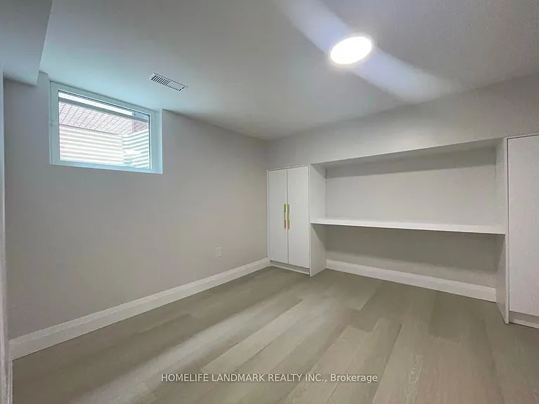 17 Rosemeade Ave #4 — Photo 12