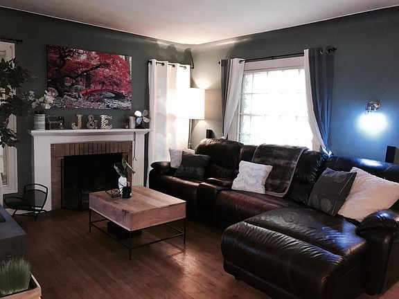 4th image of 722 Hoyt St SE