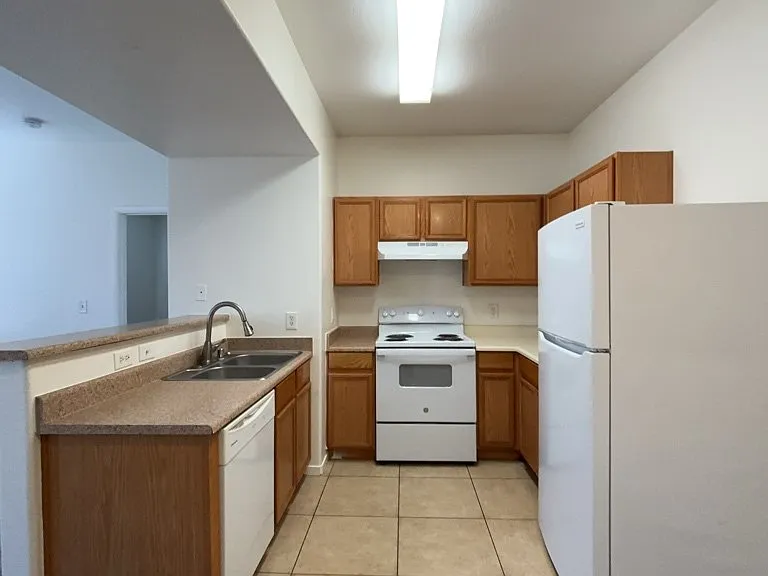 2111 Hussium Hills St #202 — Photo 2