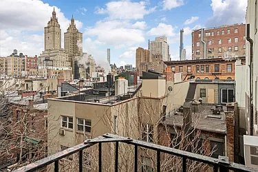 Rented by Nest Seekers International