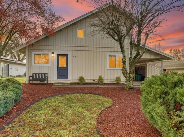 18263 Lake Forest Dr, Penn Valley, CA 95946