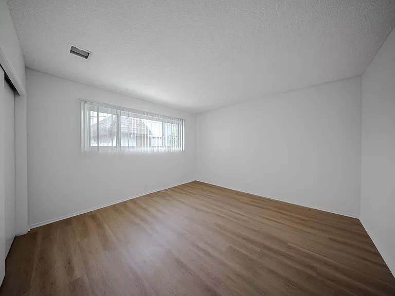 4122 Deeboyar Ave — Photo 12