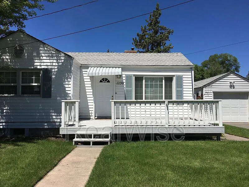 1 bed, 1.0 bath, 1148 sqft, $1,625 — Photo 2
