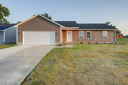 1013 Caroline Ave Photo 1