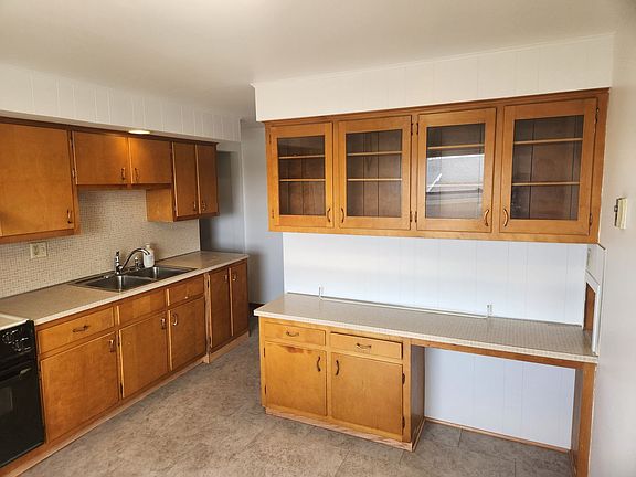 4th image of 616 Schreiber Ave APT C
