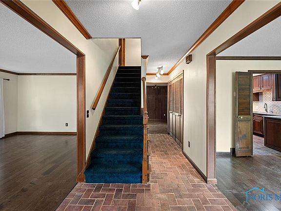 4th image of 7820 Shaftesbury Dr