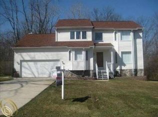 2286 Greenlawn Ave, Bloomfield Hills, MI 48302