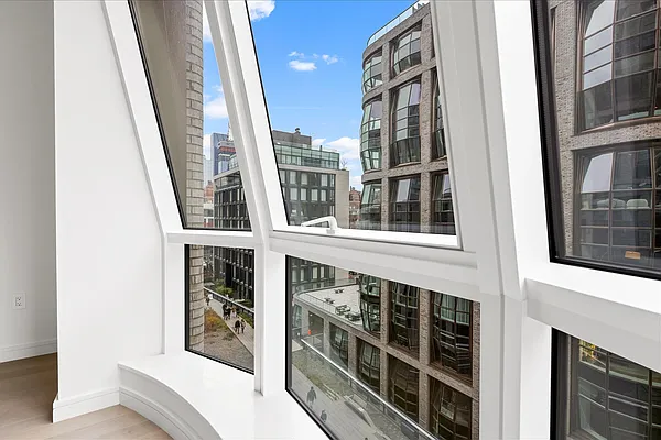 Rented by R New York | media 5