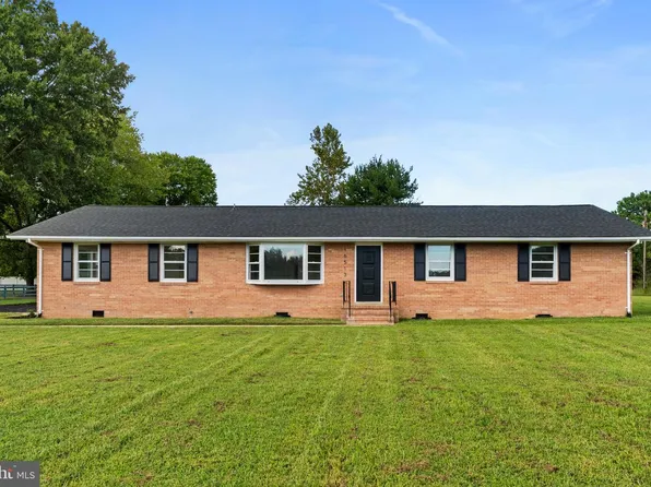 16513 Tinder Dr, Woodford, VA 22580