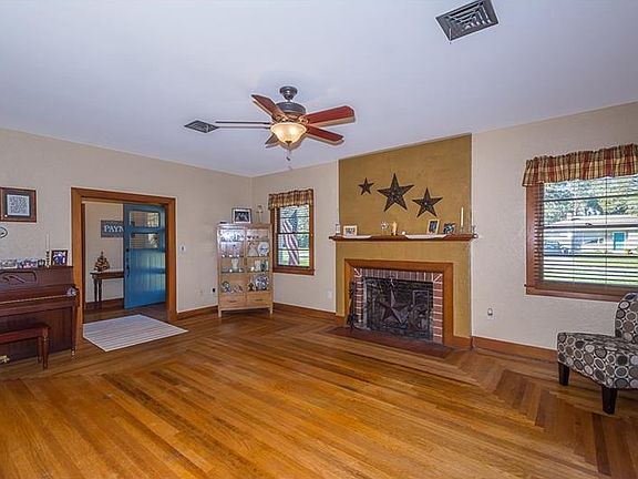 2nd image of 421 Virginia Ave