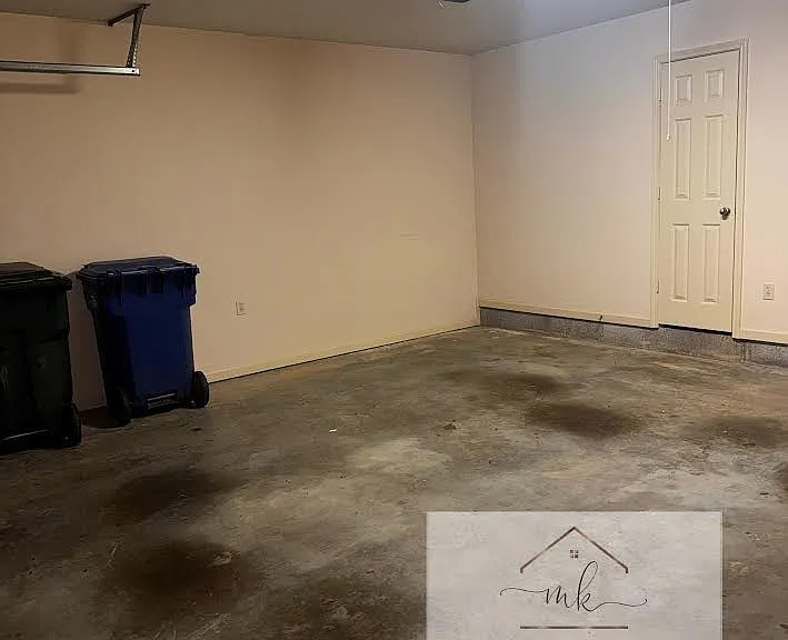 1855 Arden Ln — Photo 22