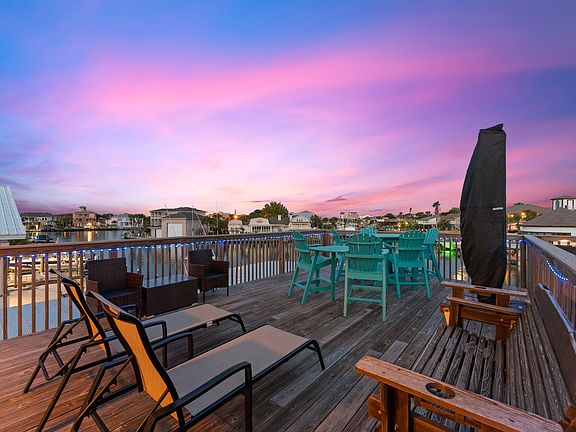 Large over-water deck overlooking the canal in Holiday Isle