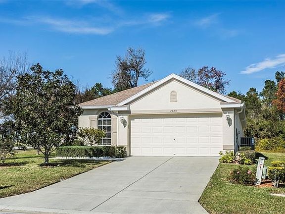 2nd image of 2929 Wood Pointe Dr