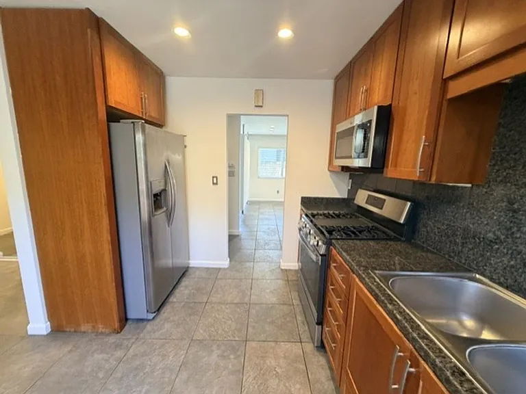 3785 Pershing Ave — Photo 8