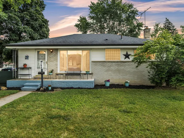 348 Radcliff St, Garden City, MI 48135