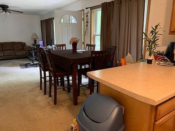 3rd image of 7665 Evergreen Dr W