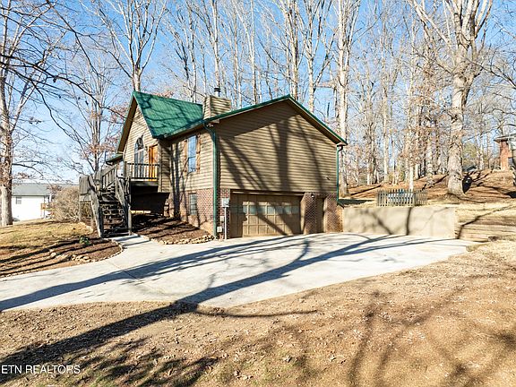 5th image of 3811 Twin Island Dr