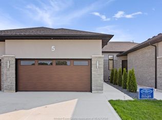 5 Eagle St, Leamington, ON N8H 0G5