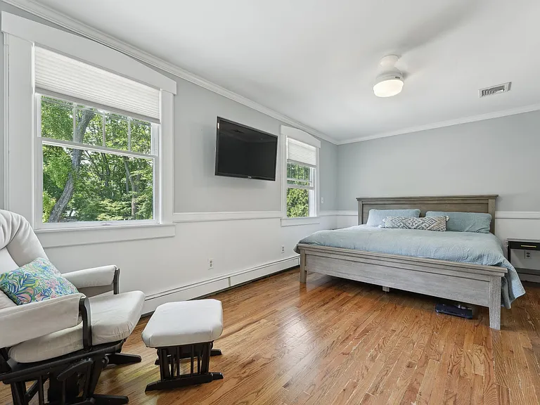 211 Pinelynn Rd — Photo 13