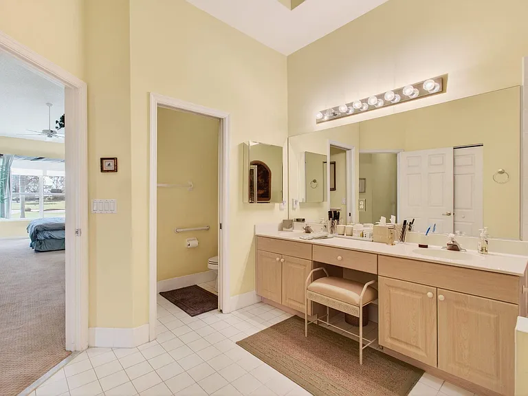 6862 Swansea Ln — Photo 31
