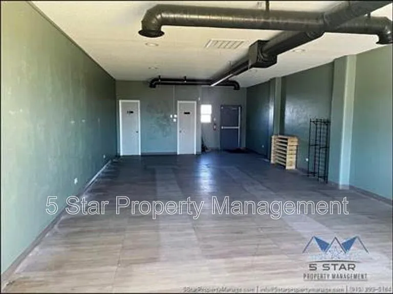 1909 E Yandell Dr #1913 — Photo 11