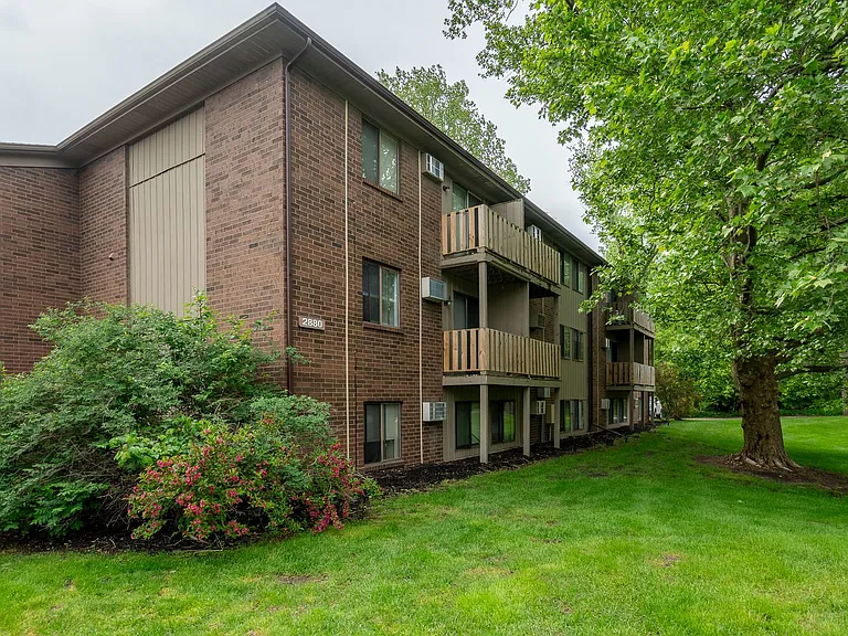 Oak Valley Apartments — Photo 17