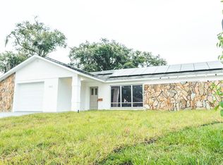 7413 Executive Woods Ct, Port Richey, FL 34668