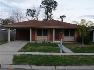 2409 Charles Dr, Chalmette, LA 70043