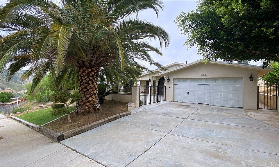 1st image of 13895 Wallabi Ave