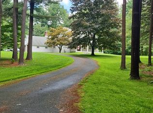 252 W Mountain Rd, Ridgefield, CT 06877