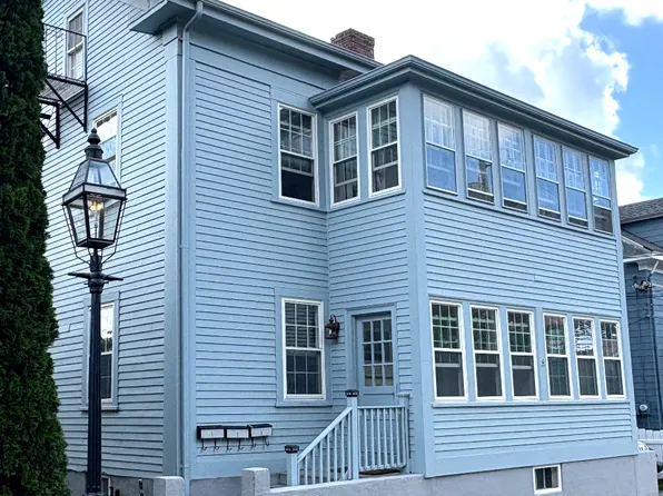 8 Bridge St #2, Newport, RI 02840
