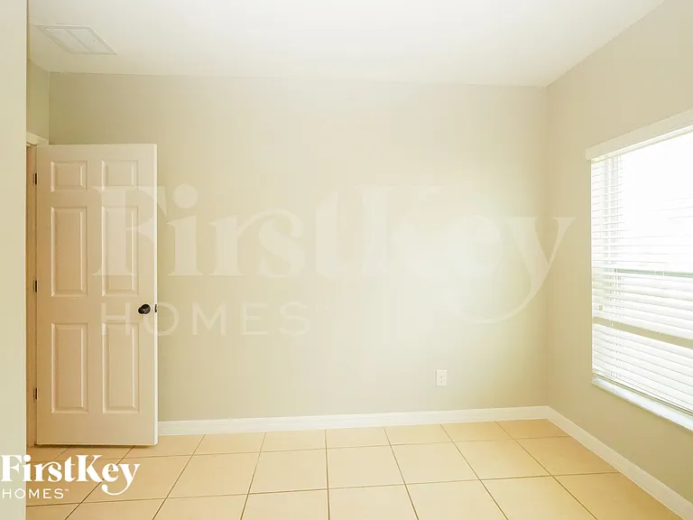 3734 Briarwood Estates Cir — Photo 16