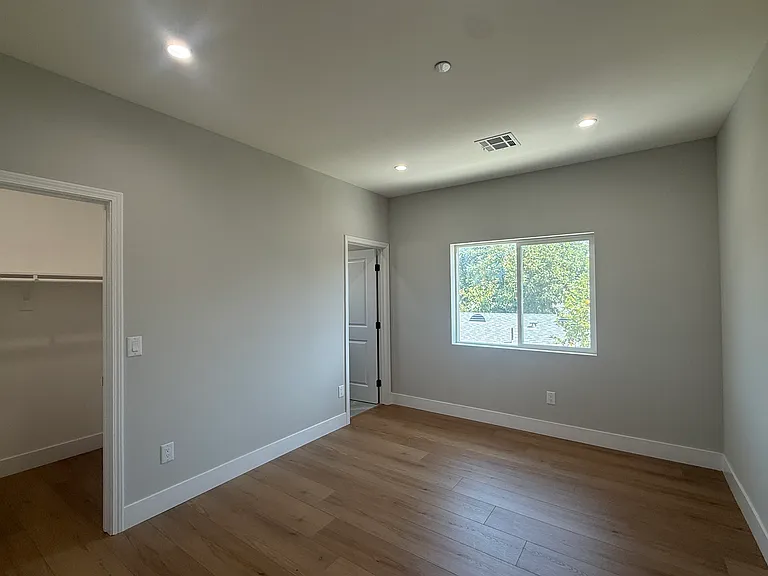 3047 Frazier St — Photo 10