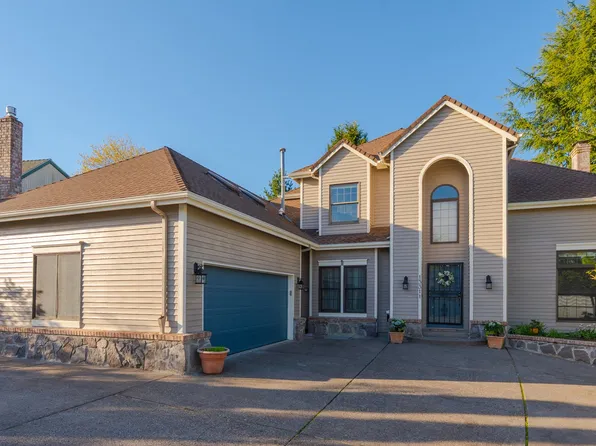 13311 SE Tumbleweed Ct, Happy Valley, OR 97086