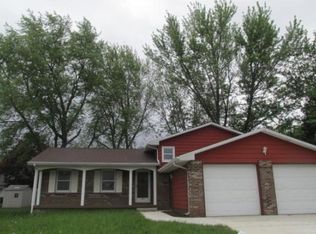 115 Nordic Hills Dr, Decatur, IL 62521