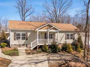 200 Moody Ave, Candler, NC 28715