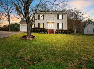 106 Fox Run Cir, Greer, SC 29651